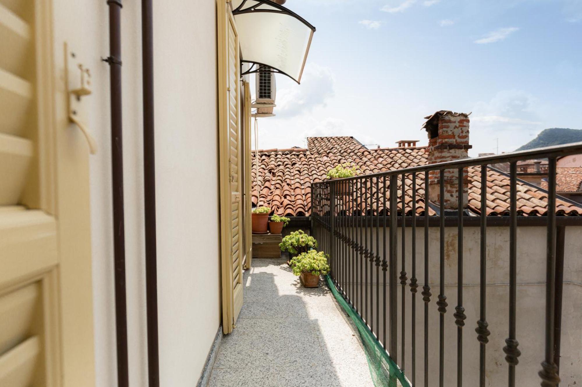 Soleluna Apartments - By Relais Di Giada Lake Como ภายนอก รูปภาพ