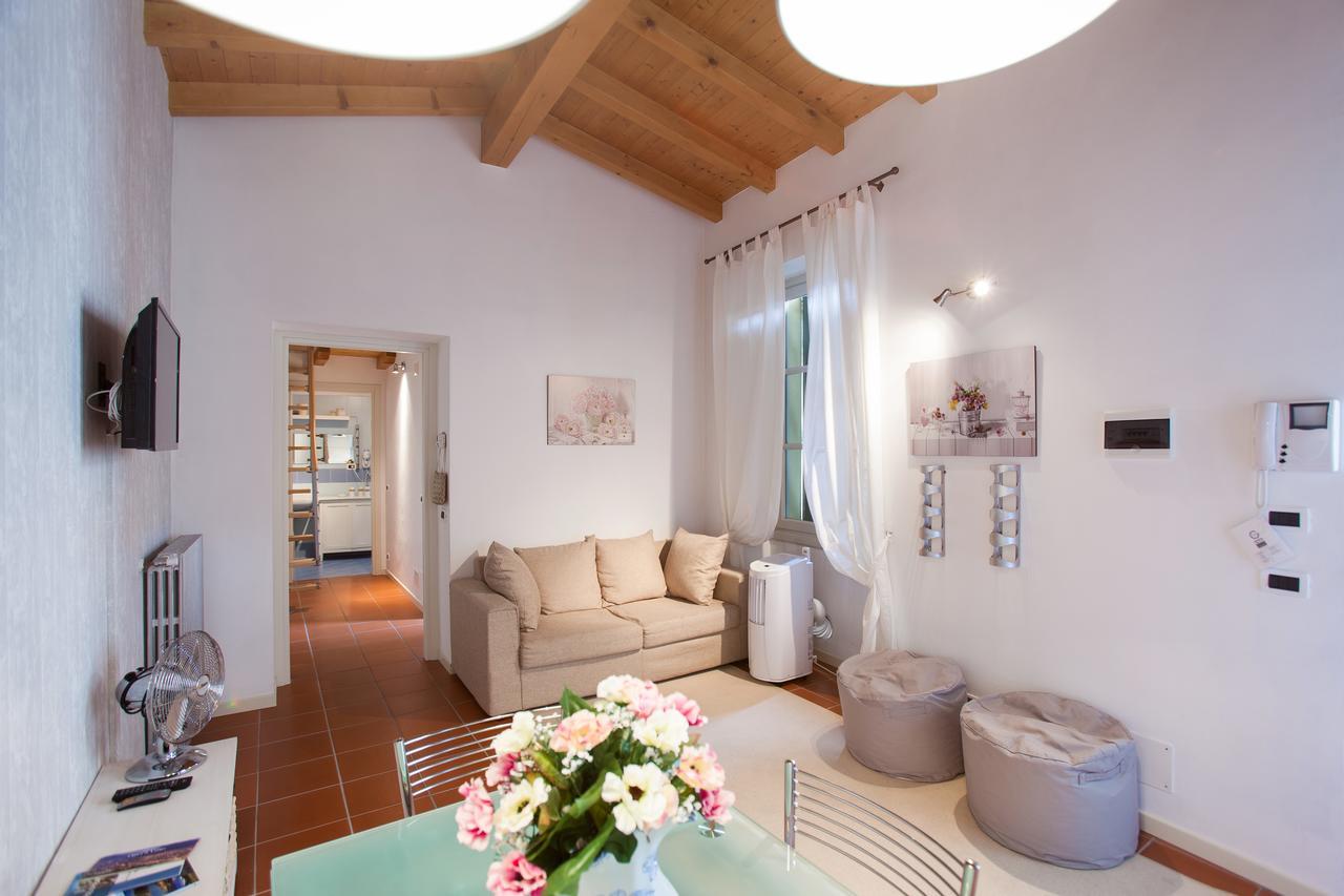 Soleluna Apartments - By Relais Di Giada Lake Como ภายนอก รูปภาพ