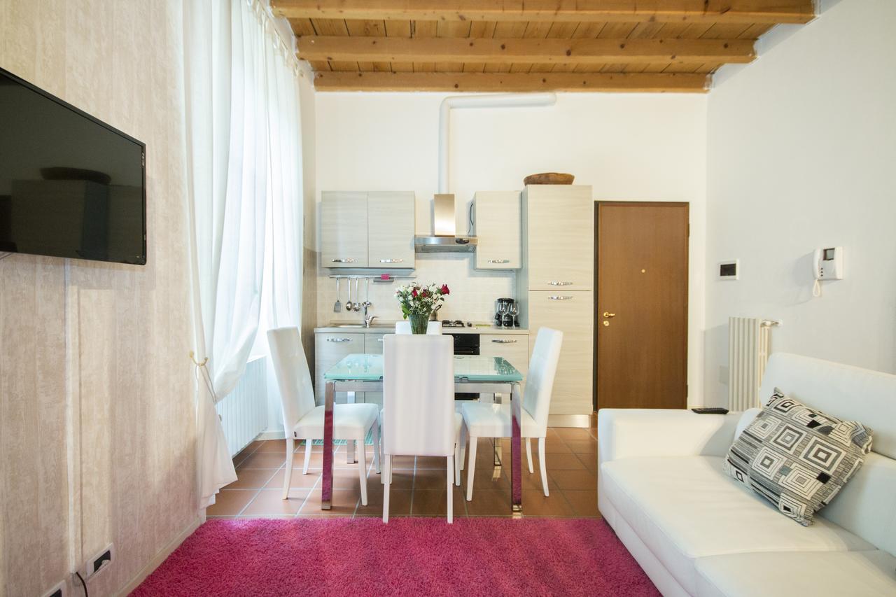 Soleluna Apartments - By Relais Di Giada Lake Como ภายนอก รูปภาพ