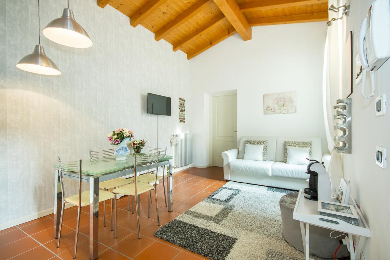 Soleluna Apartments - By Relais Di Giada Lake Como ภายนอก รูปภาพ